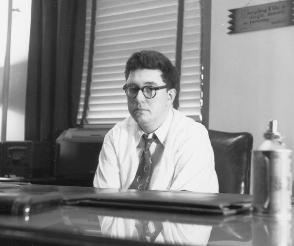 Билл Гейнс (William Maxwell Gaines) в зале суда Билл Гейнс (William Maxwell Gaines) в зале суда